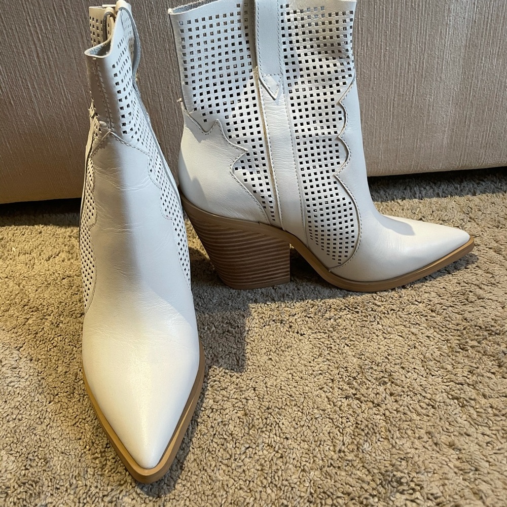 Steve Madden Genuine leather ankle cowboy boot